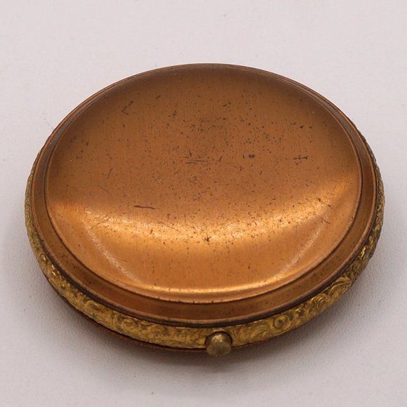 Vintage Elgin Style Brass Rouge & Powder Lions Club Compact - Picture 10 of 11
